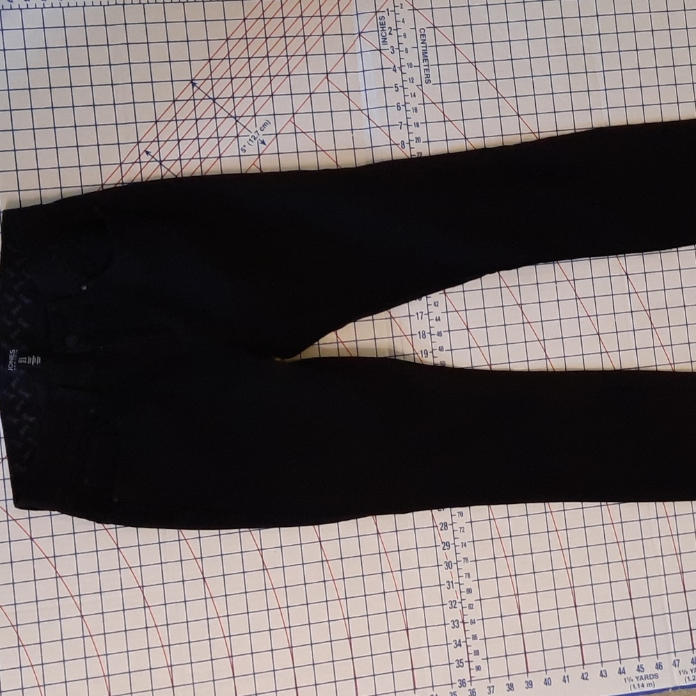 👑 3/$30  Jones New York Slim/Straight Leg Jeans